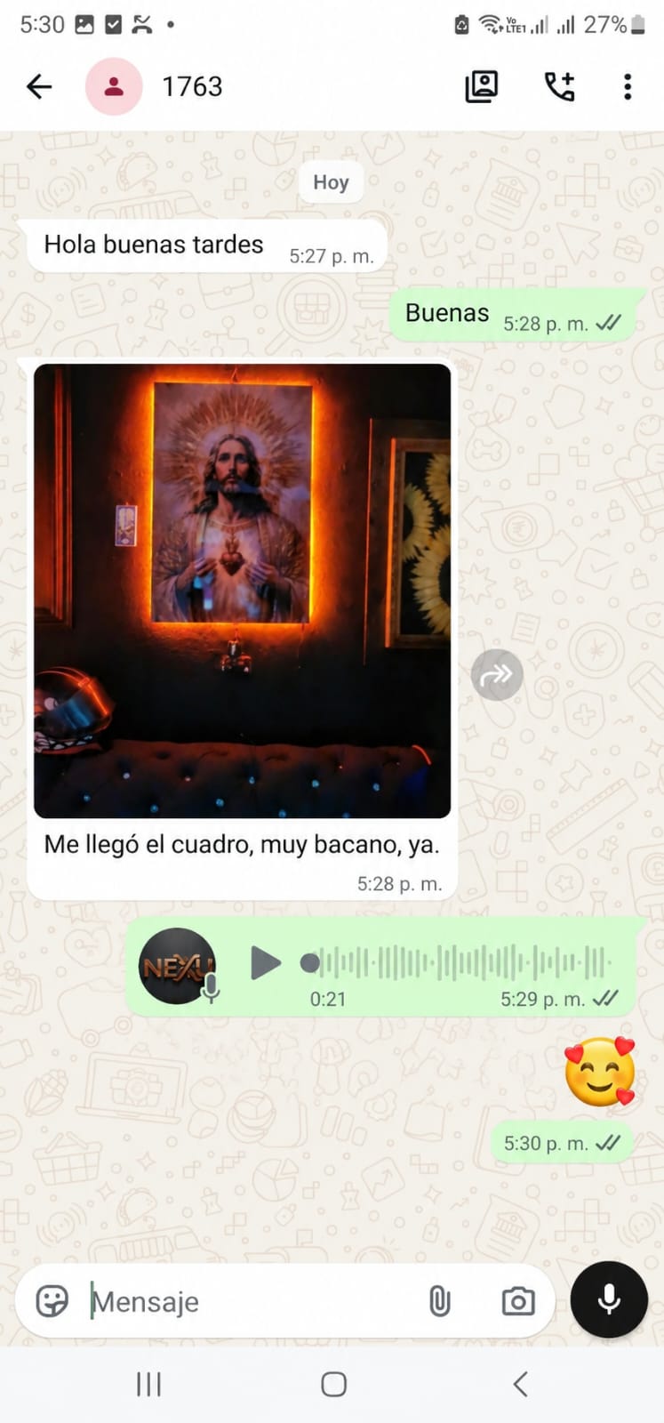 Conversación de WhatsApp de un cliente recibiendo su cuadro